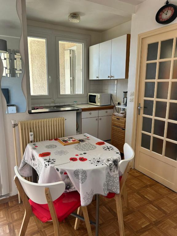 Appartement T2 Proche des Thermes - Gréoux-les-Bains - 3
