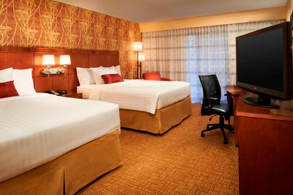 Chicago Courtyard by Marriott Chicago Arlington Heights/South room