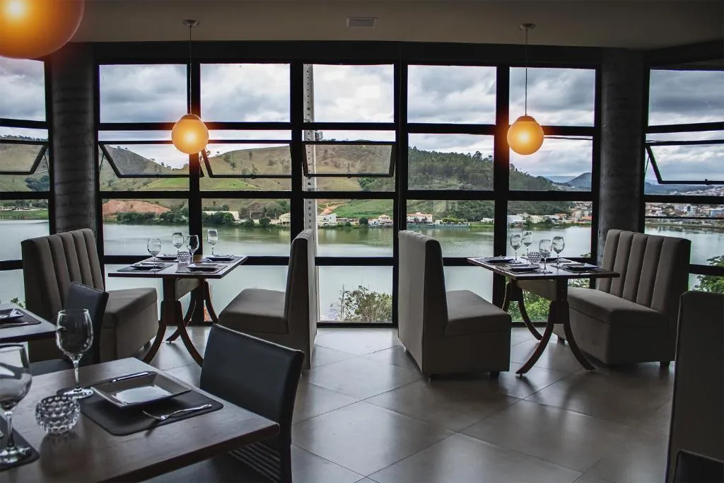 Pousada Varandas do Lago, hotel in Capitólio