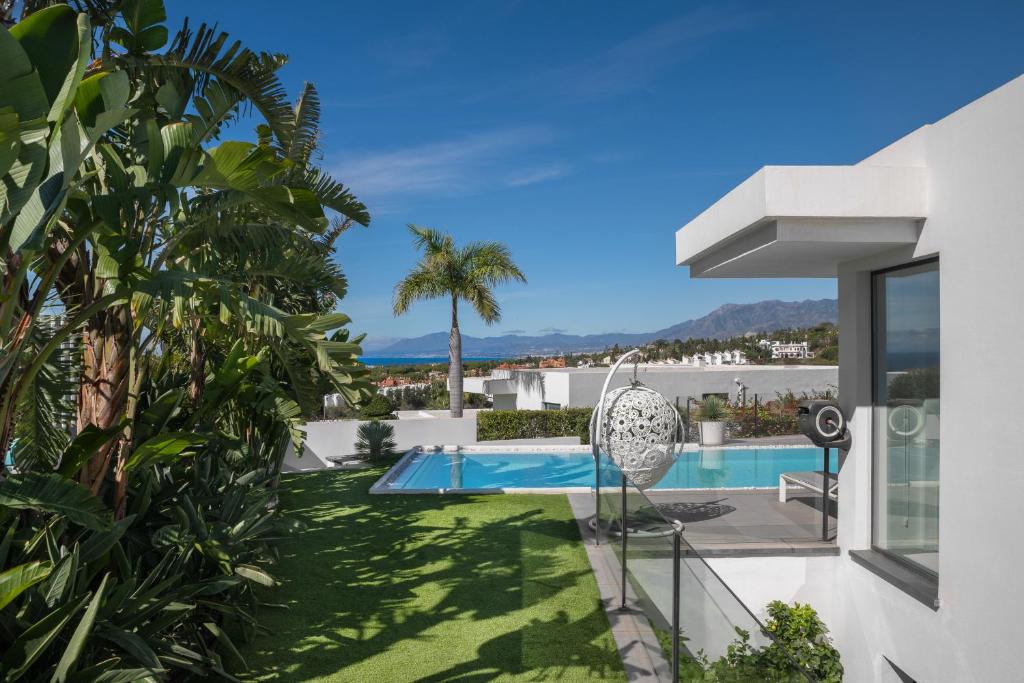 4-Bedroom Modern Villa with Sea View - 3