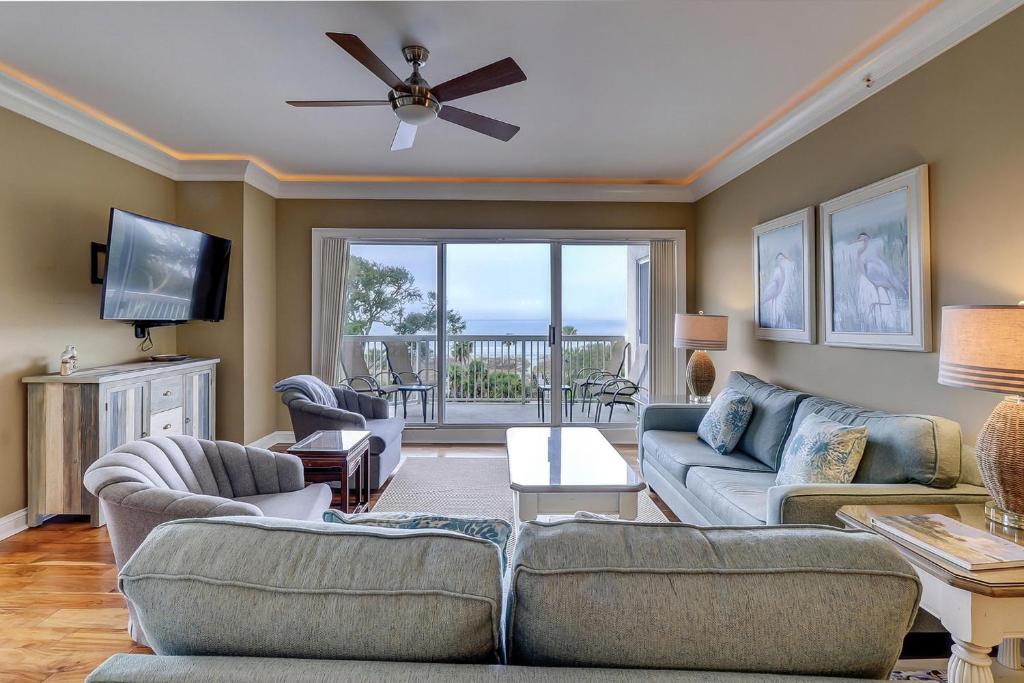 404 Barrington Arms, Hilton Head Island