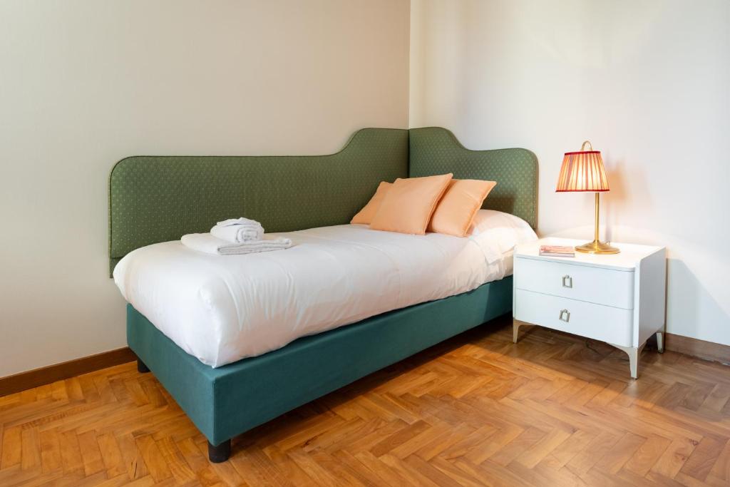 Via Panzani 16, 3rd Floor - Antonella - Elegant & Spacious, 3-Bedroom in Historic Center - 2