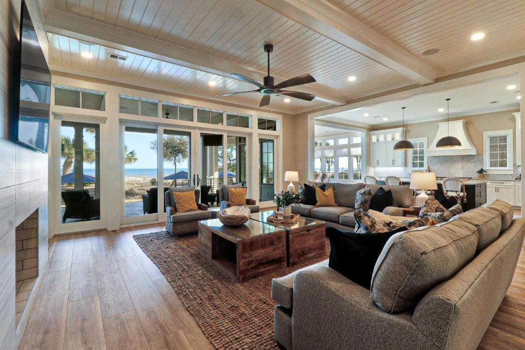 19 Armada, Hilton Head Island