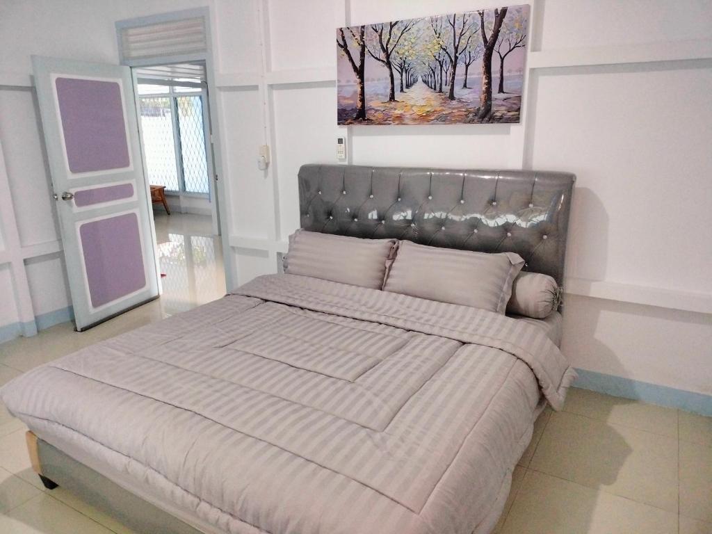 TM guest house 2, Singkawang