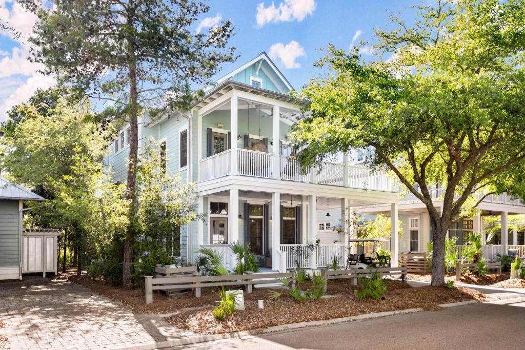 Oak Lily, Santa Rosa Beach