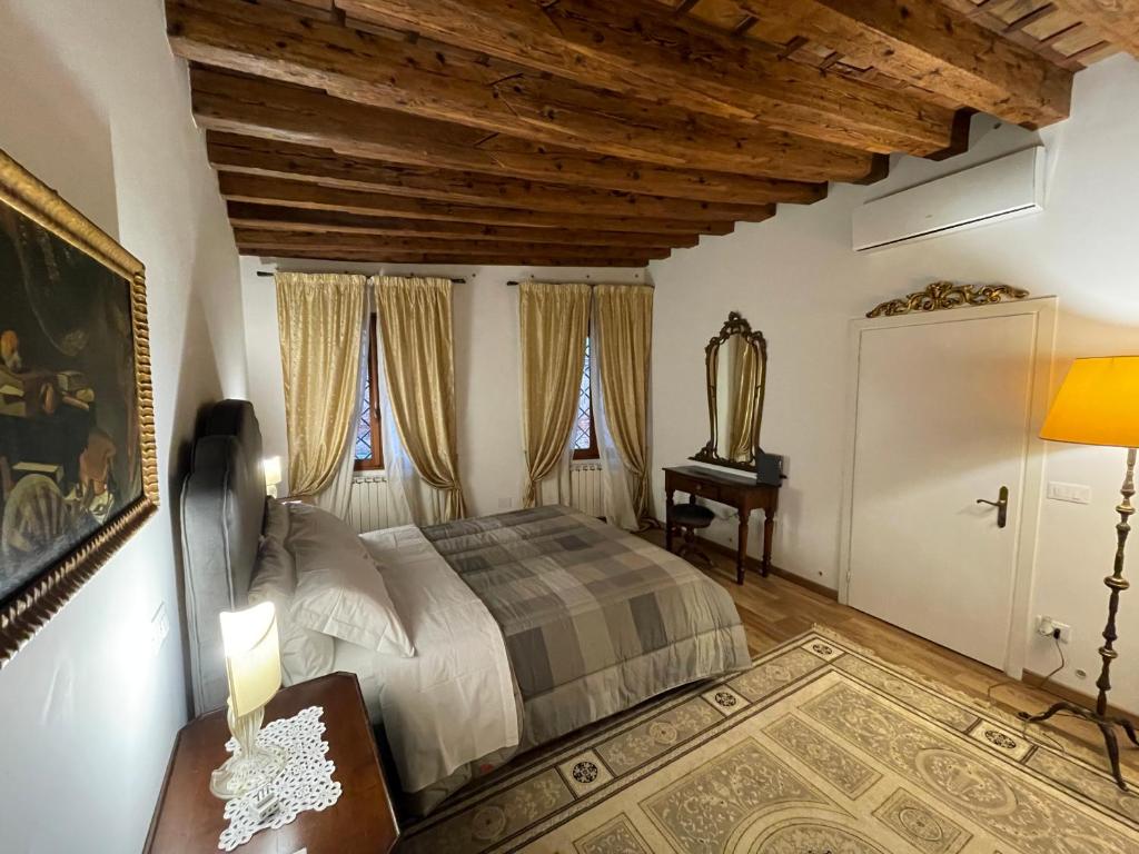 Sara in Venice, Benátky