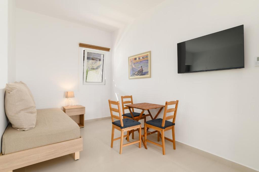 Matina Pefkos Aparthotel — Pokoje in Pefkos, Wyspy Egejskie Południowe