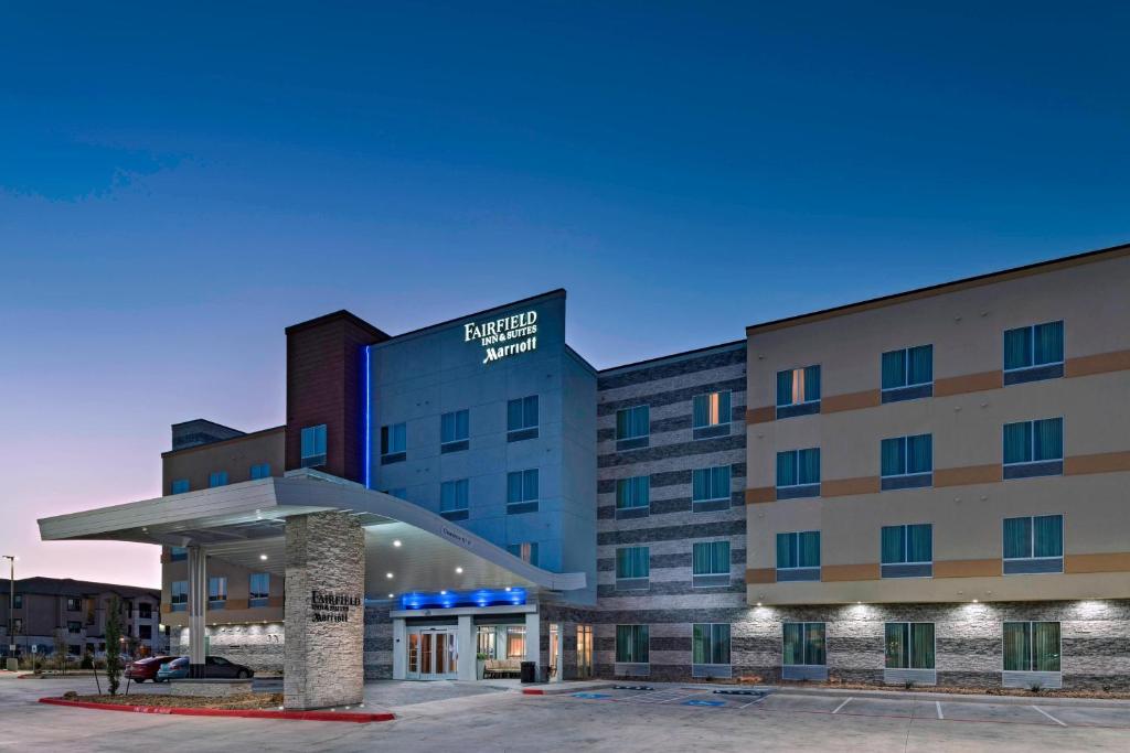 Fairfield Inn & Suites by Marriott Austin Buda, Buda