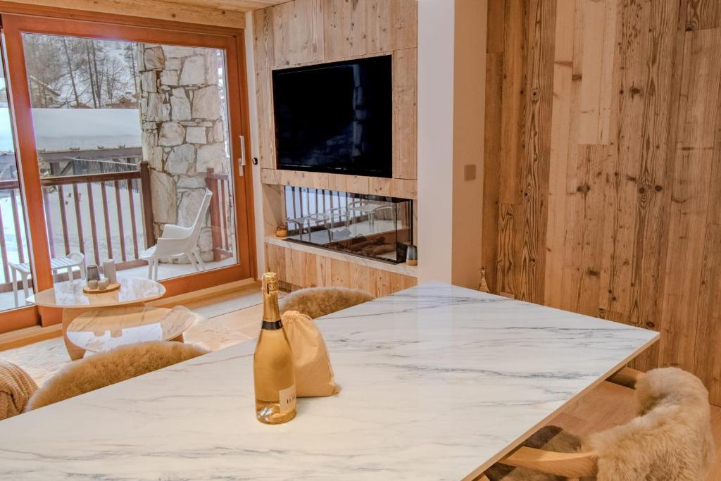 Superb renovated apartment Turios 1 - 4