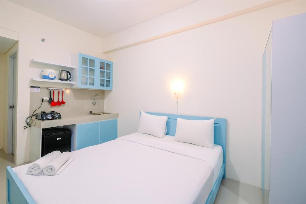 Cozy and Simply Studio at Bogorienze near The Jungle Apartment By Travelio, Pamoyanan