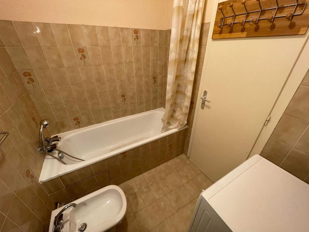 4SOMA7 - Appartement avec jolie vue sur les collines - 5