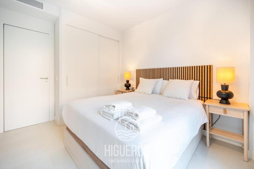 HigueronRentals Sandalo - 4
