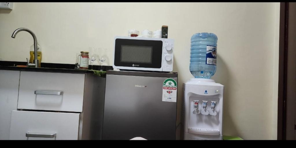 Delly small studio, Nairobi