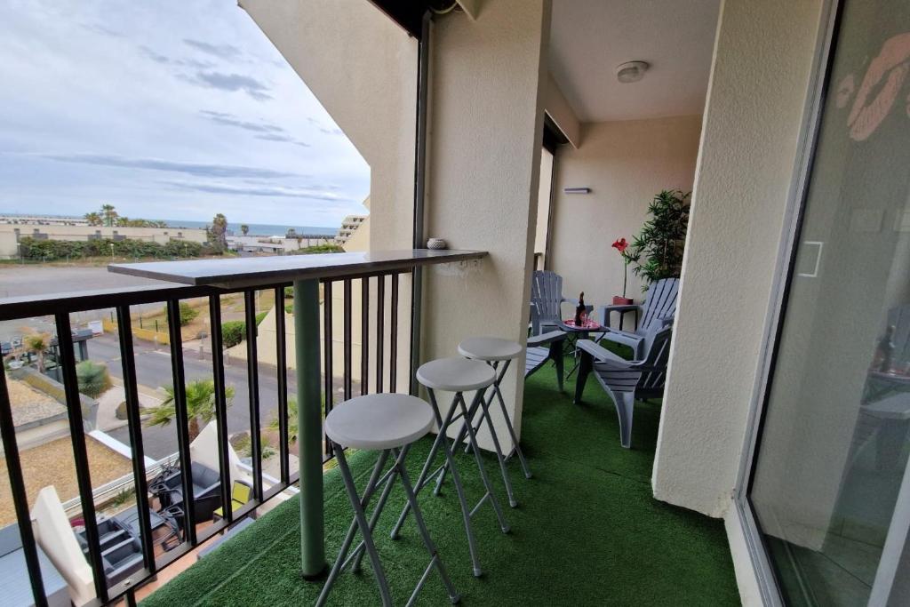 Naturiste Cap d'Agde Heliopolis F 61