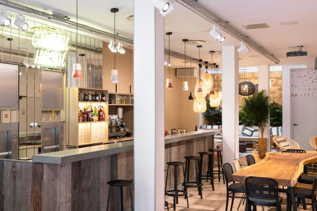Bar/lounge