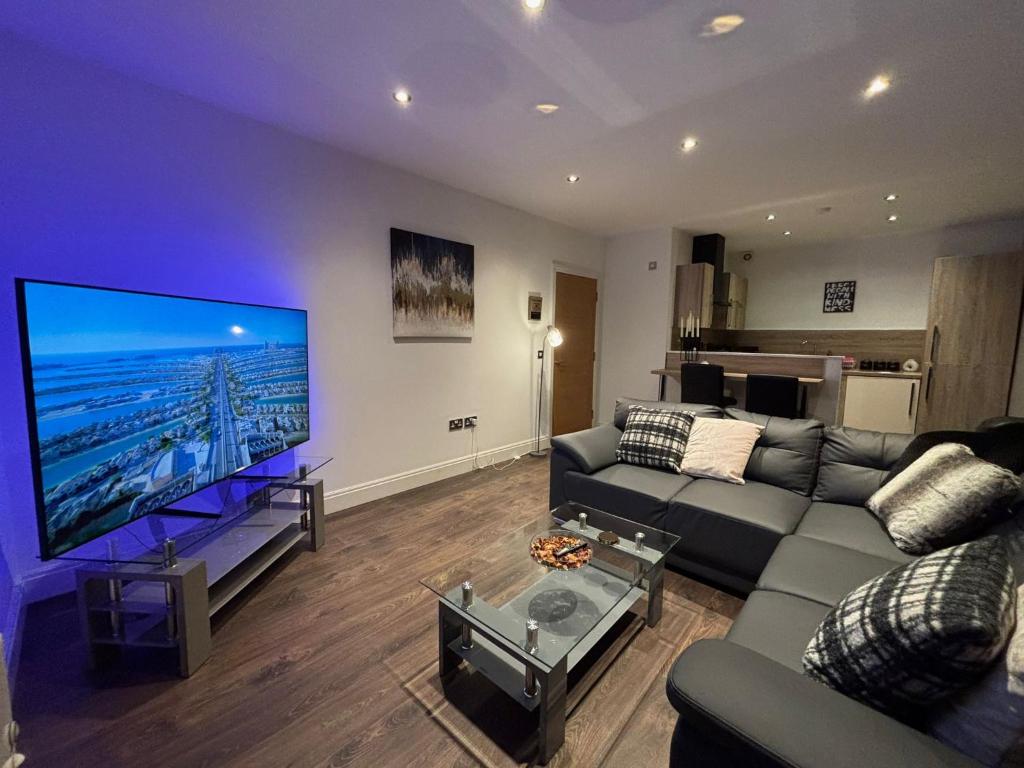 Shared lounge/TV area