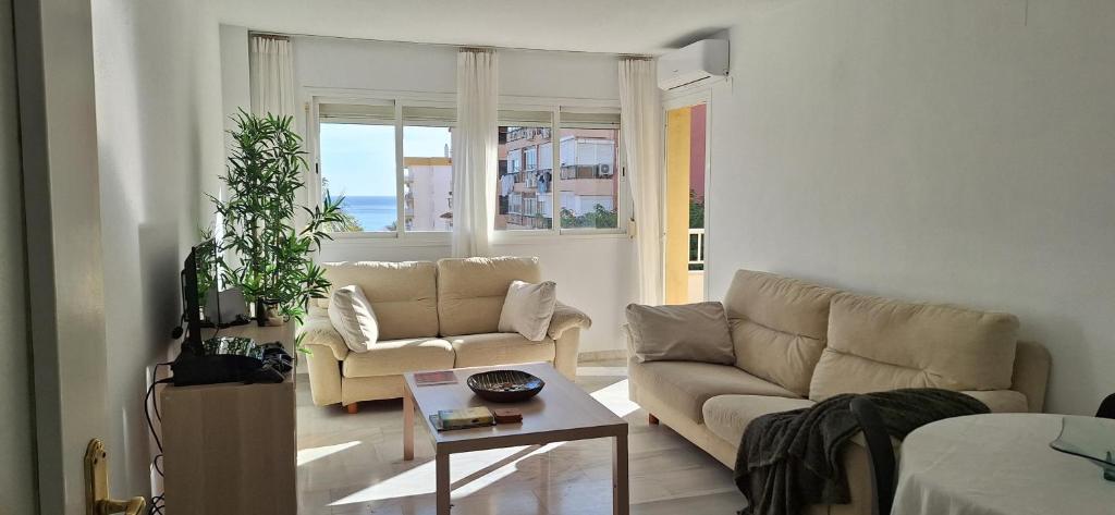 Apartment with sea view in Torremolinos, Torremolinos