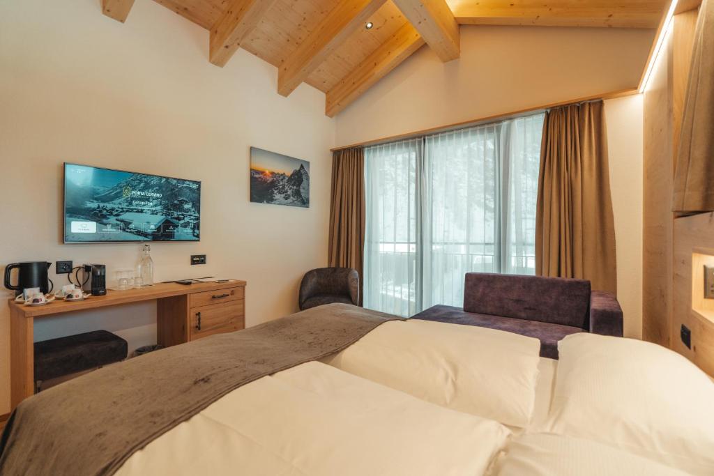 Hotel Porta Cervino - Parking & Dining - 4