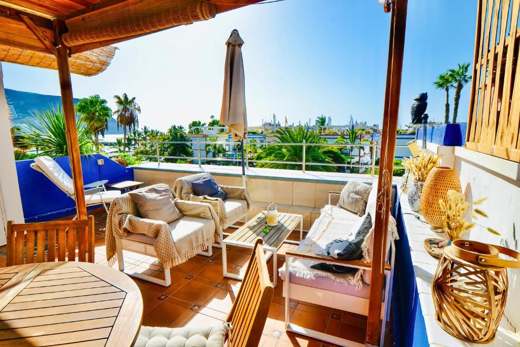 Casa Vivienne Perfectly Located Apartment With Roof Terrace In Puerto De Mogan Beach & Marina Gran Canaria - 1