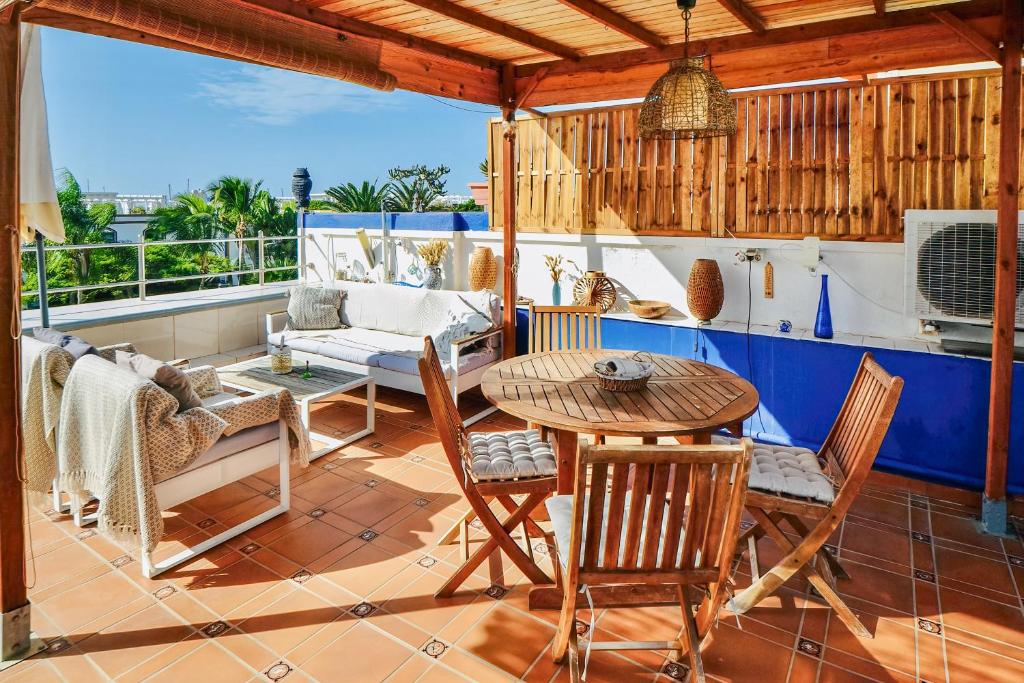 Casa Vivienne Perfectly Located Apartment With Roof Terrace In Puerto De Mogan Beach & Marina Gran Canaria - 2