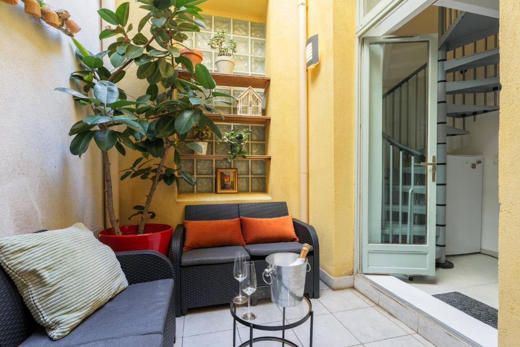 Jolie duplex avec patio - 2