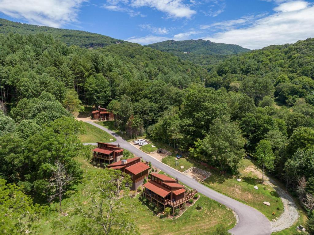 Apres Chalet at Eagles Nest, Banner Elk