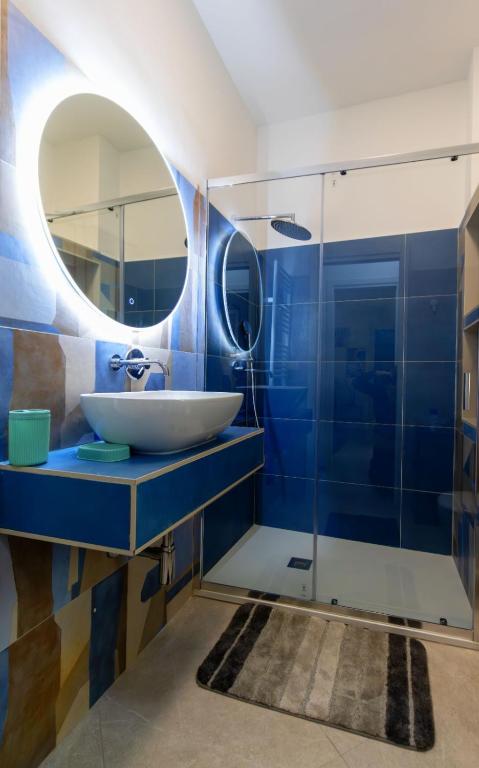 Casa azzurra 2 - 3