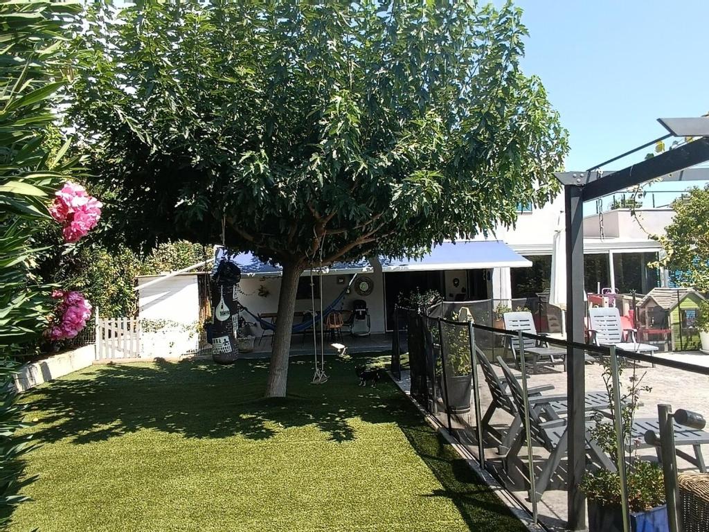 Bas de villa moderne avec piscine - 2