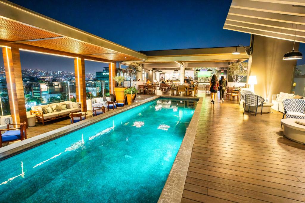 K Tower Boutique Hotel By Lucerna - 3