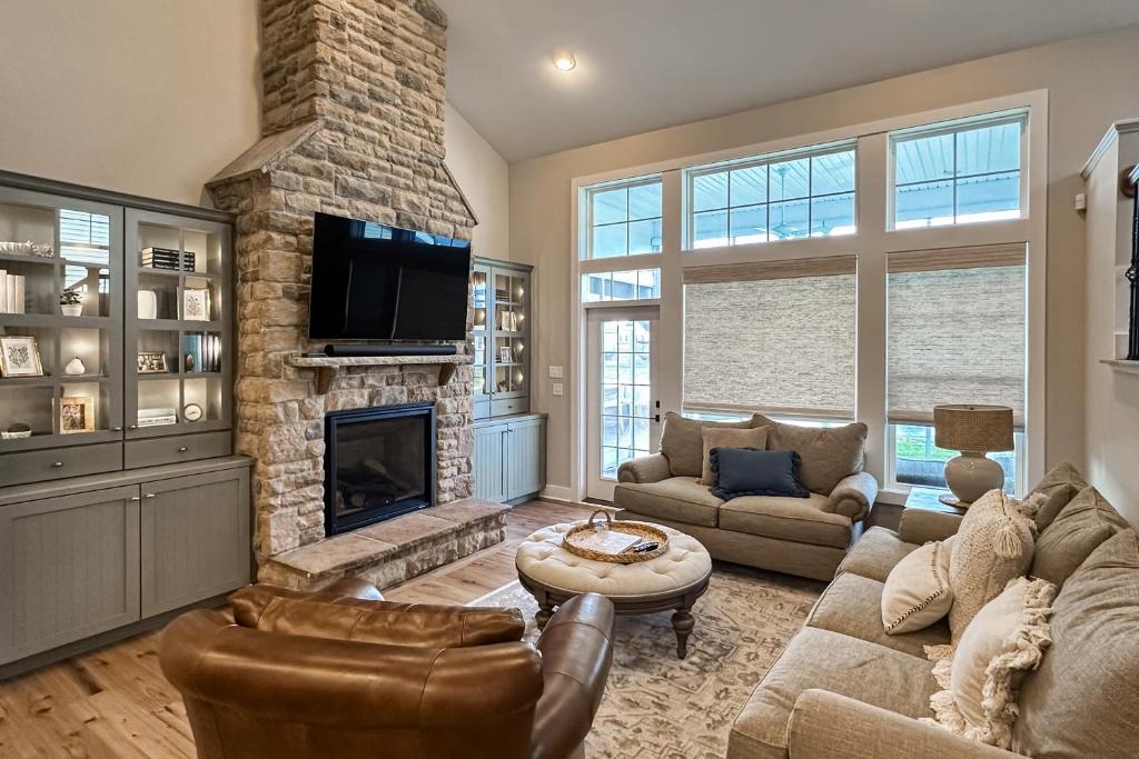 Marlin Chase --- 30340 Bermuda Dr, Ocean View