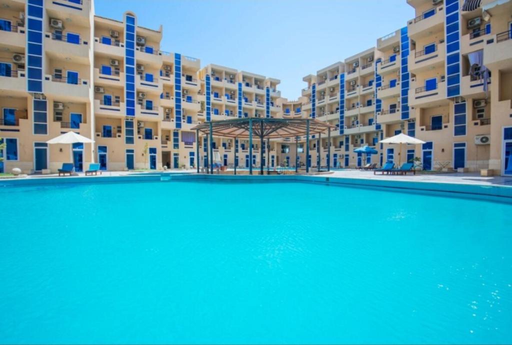 Wavesong Whispers flat where you can enjoy seaview with the best price and enjoy speedy wifi, Hurghada