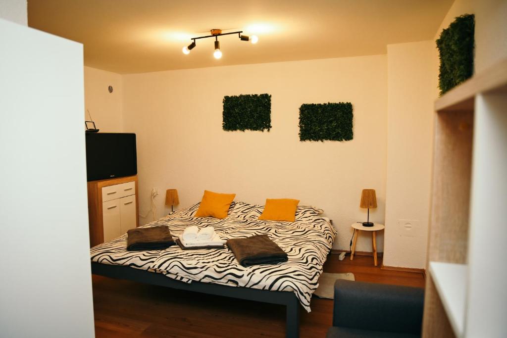 Filip, Slavonski Brod