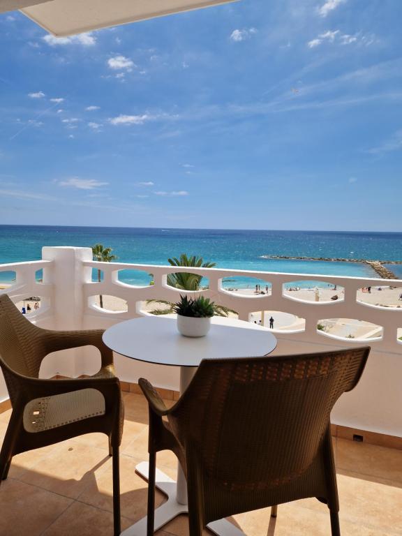 CASA EN ALTEA PRIMERA LINEA y VISTAS AL MAR 3 - 4