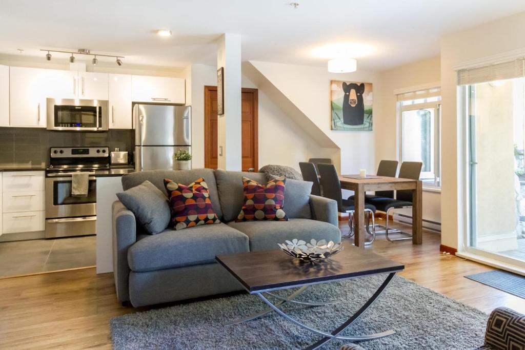 63 Lagoons, Whistler