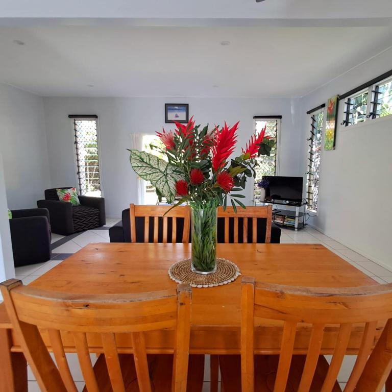 Eryns Muri Palms, Rarotonga