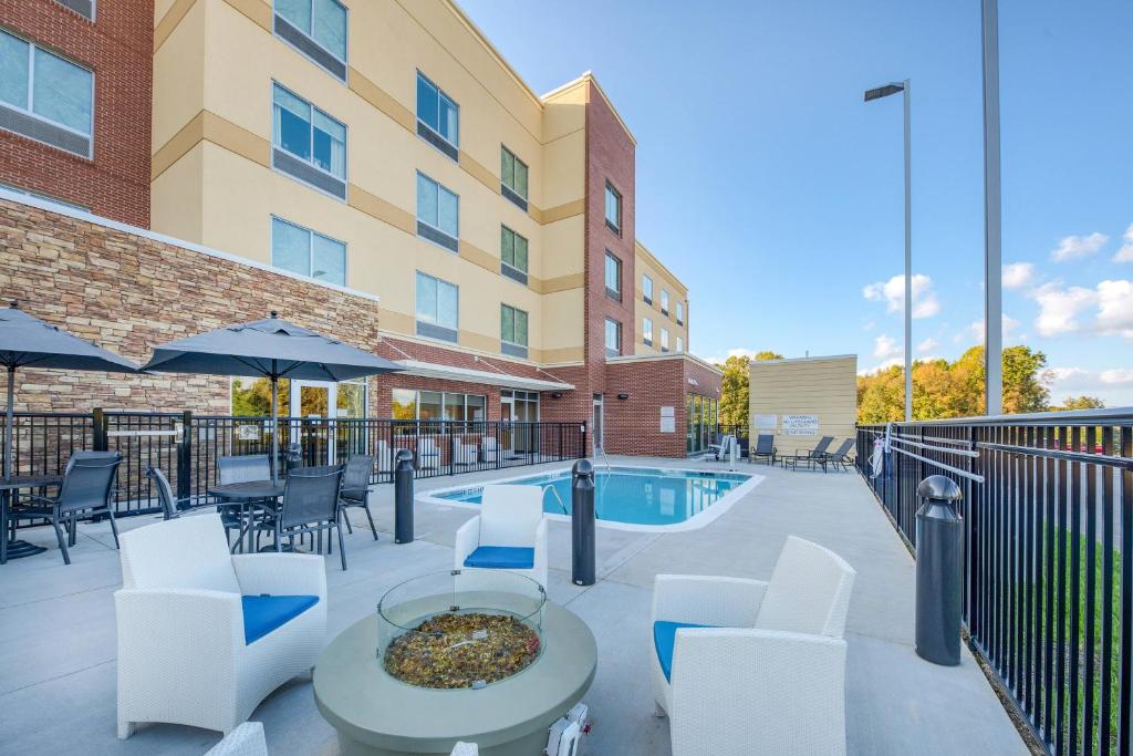Fairfield Inn & Suites by Marriott Charlotte Belmont, Belmont