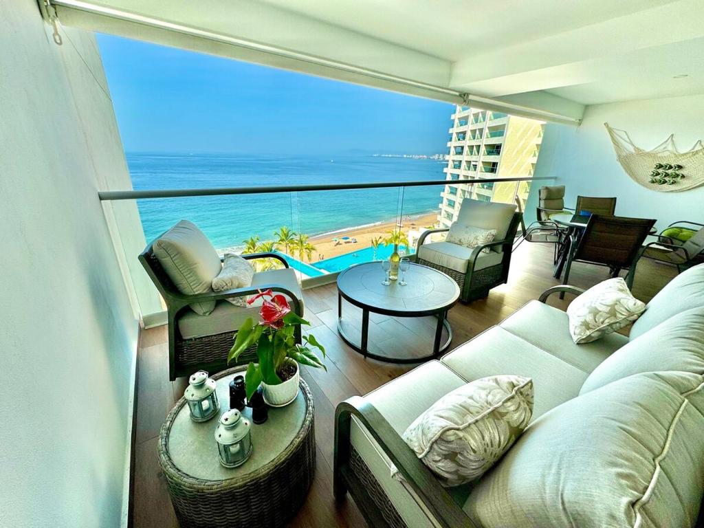 Harbor 8005 by Moikkarentals, Puerto Vallarta