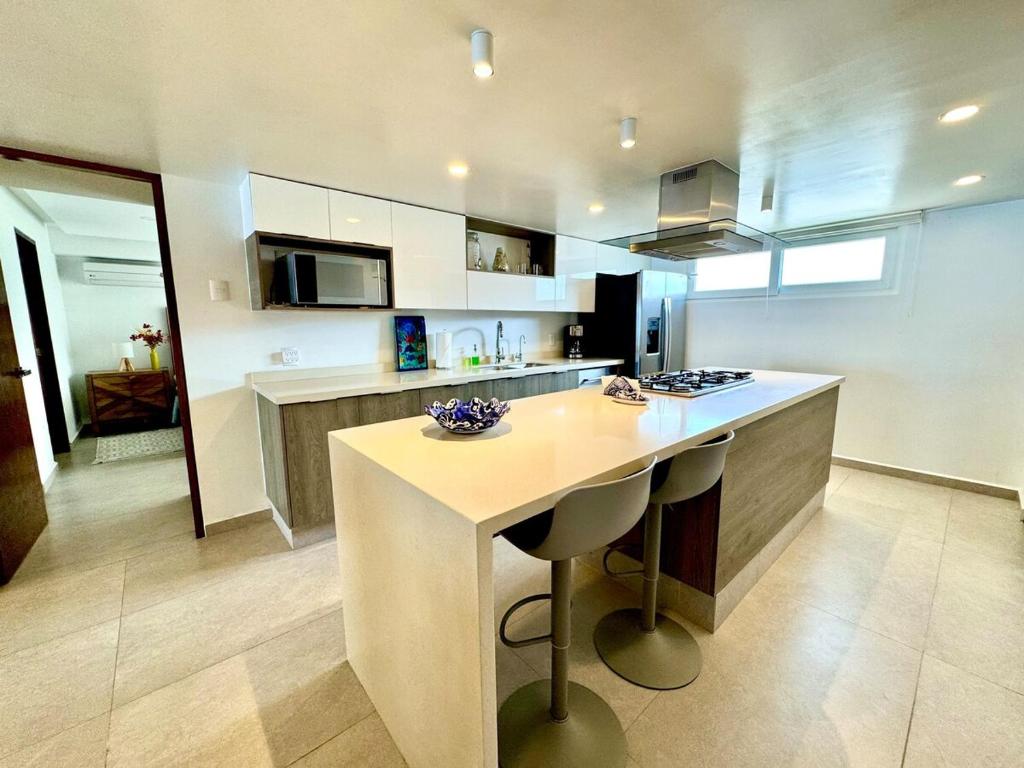 Sun and Sand and Breakfast 2BR Beachfront Gem - 4