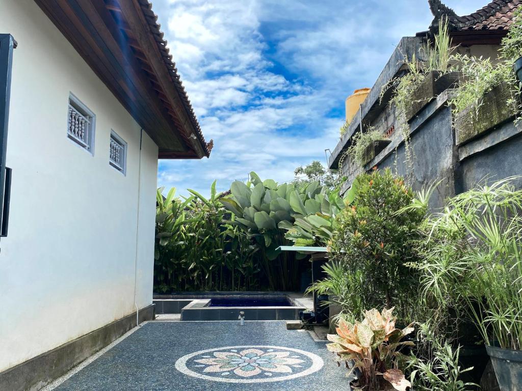 Gandhi Cahyana House