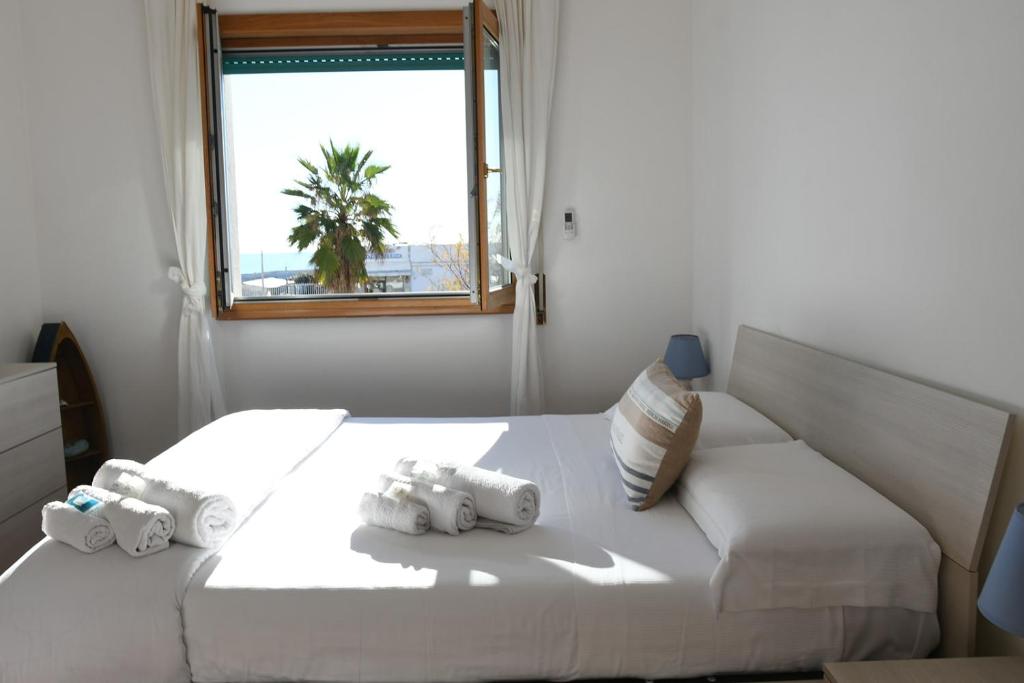 House Rome front sea - 1