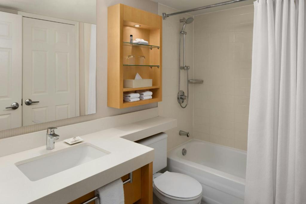 Whistler Delta Hotels by Marriott Whistler Village Suites Additional