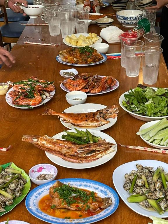 Hide Away Bungalows in Ben Tre City