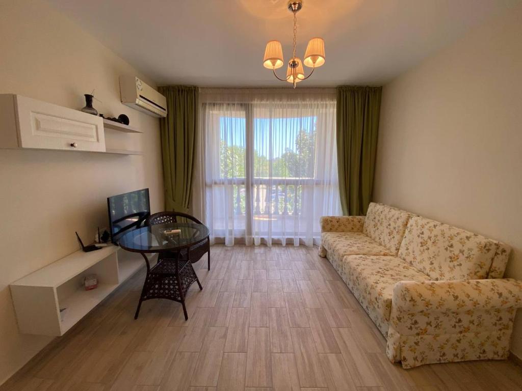 Апартамент Cascadas, Slunečné pobřeží