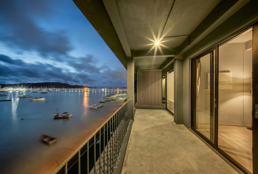 ระเบียง/ชานเรือน