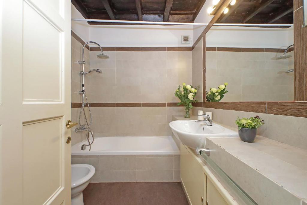 Cozy Apartment Rione Monti - 3