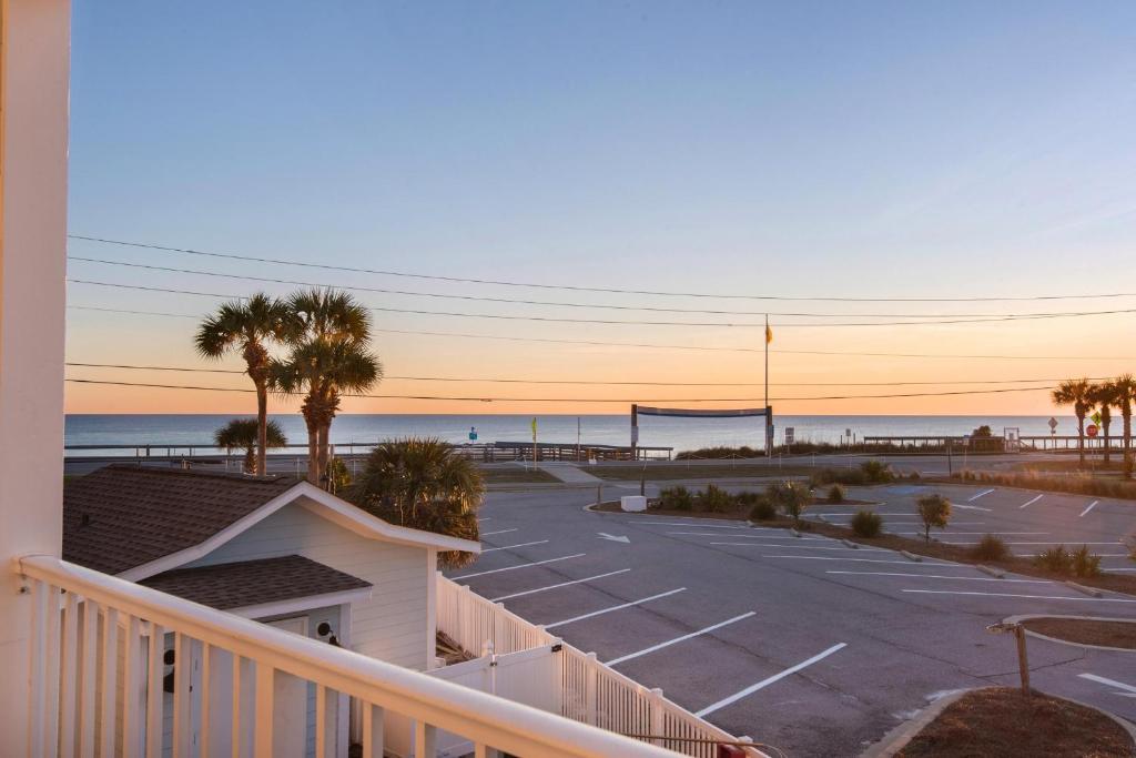 Summerspell 210, Destin