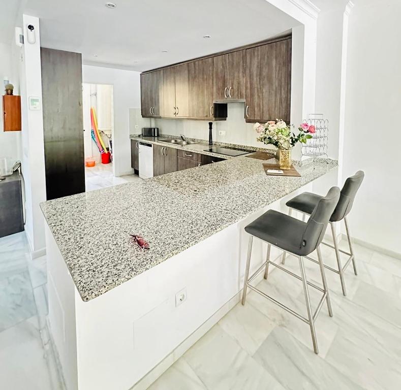 Azalea beach residence - 2