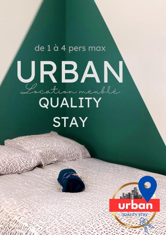 Jolie chambre privée au DUPLEX DU CLOITRE MOISSAC, Moissac