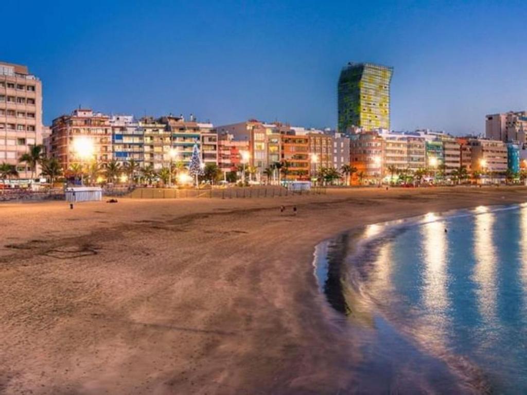 Piso Vistas Playa Alcaravaneras - 2