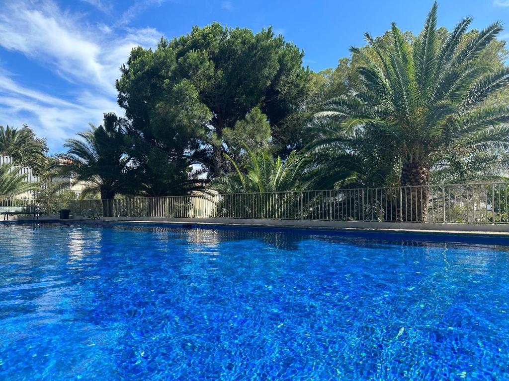 Your own luxury floor - Pool, Parking, AC - Palais 5', Cannes